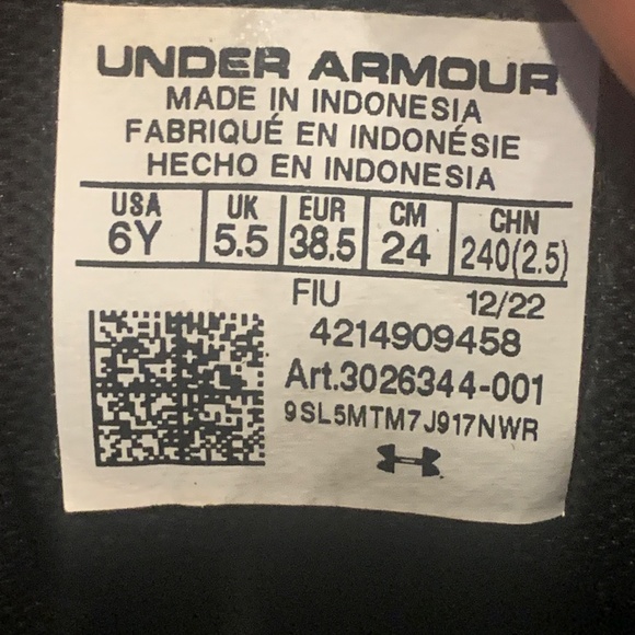 Under Armour kids Spotlight cleats 6Y - Picture 6 of 6